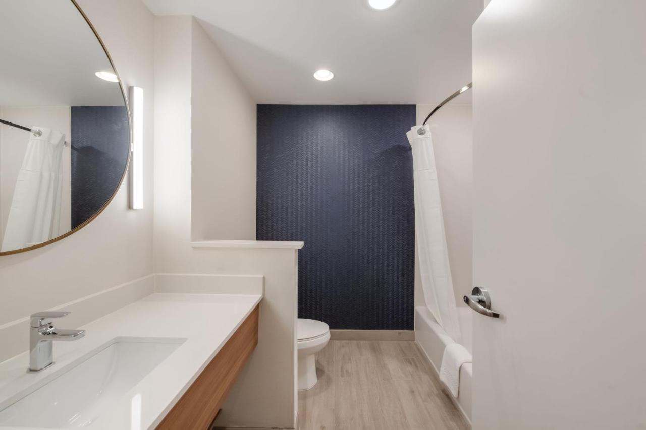 Fairfield By Marriott Inn & Suites Virginia Beach Town Center Экстерьер фото