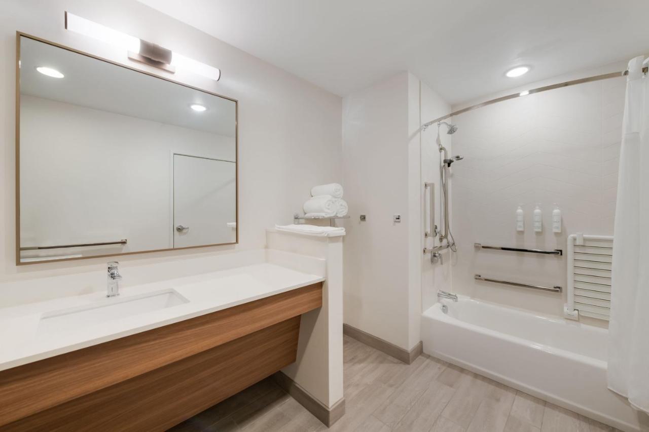 Fairfield By Marriott Inn & Suites Virginia Beach Town Center Экстерьер фото